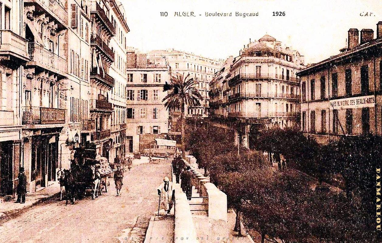 Alger - Boulevard Bugeaud - 1926.jpg